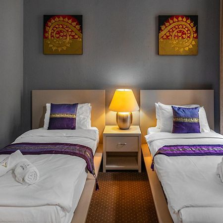 Andrassy Thai Hotel Βουδαπέστη Εξωτερικό φωτογραφία