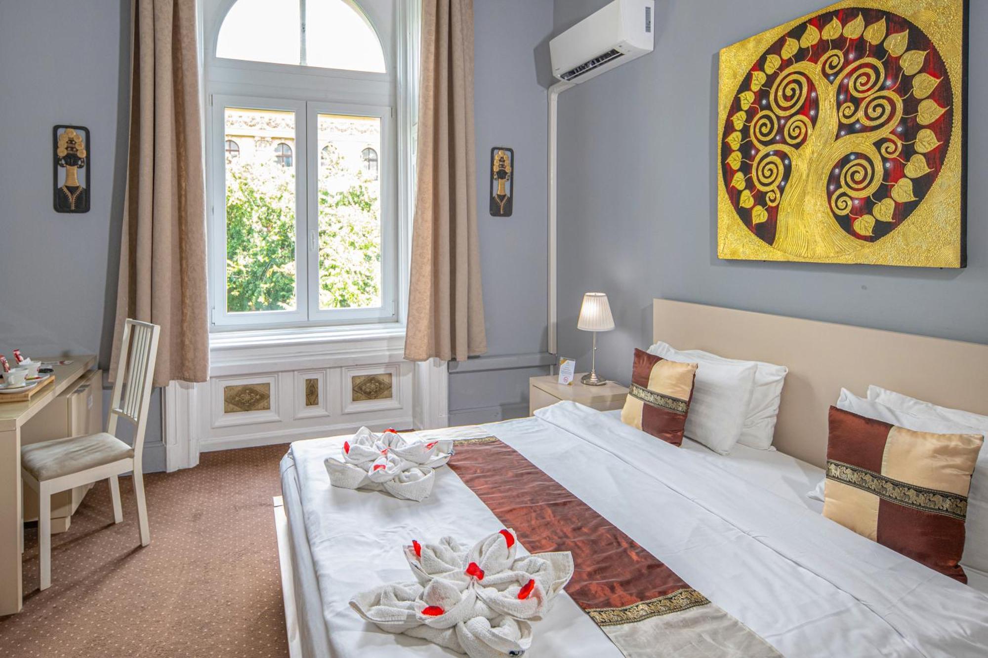 Andrassy Thai Hotel Βουδαπέστη Εξωτερικό φωτογραφία