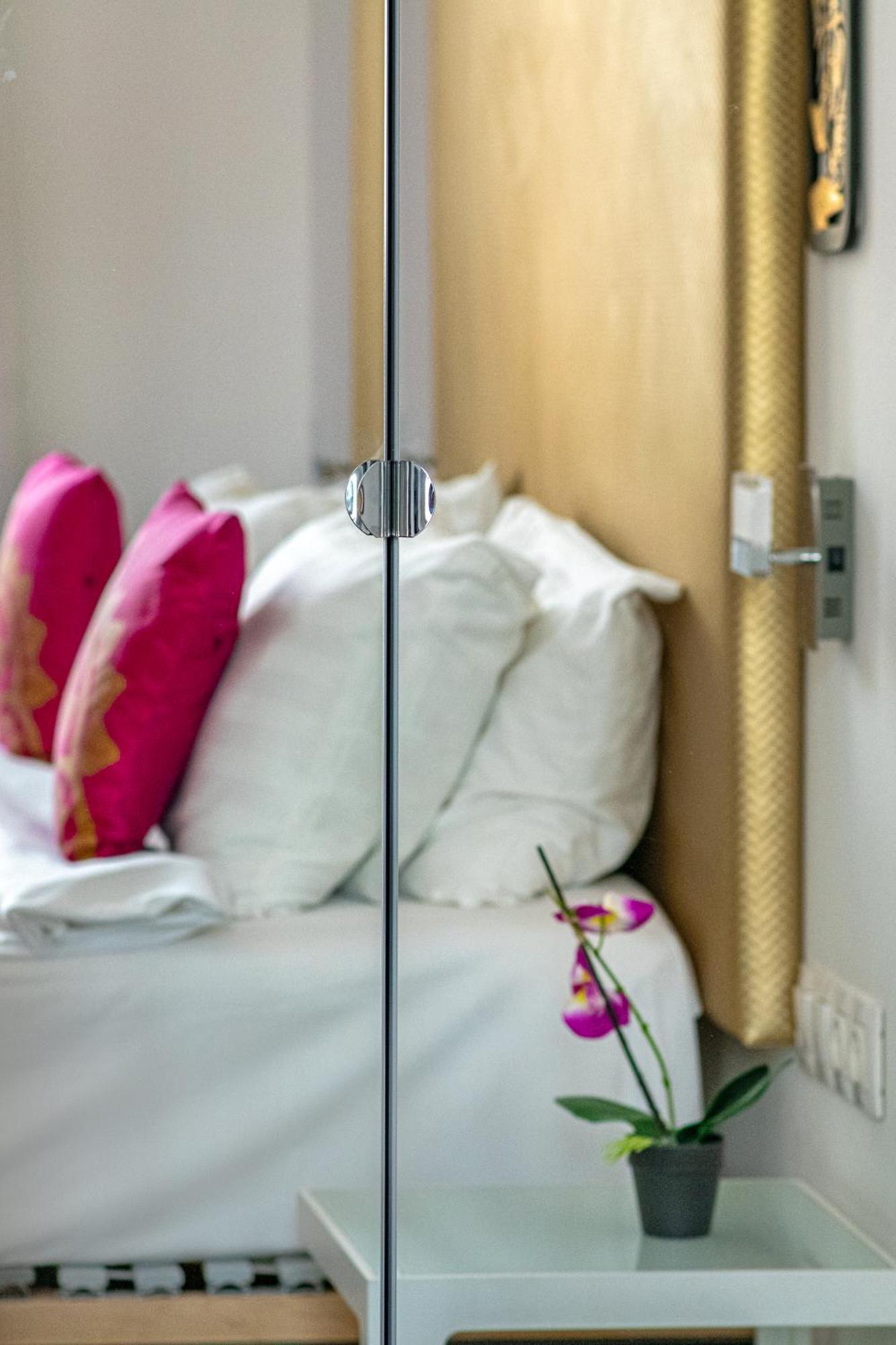 Andrassy Thai Hotel Βουδαπέστη Εξωτερικό φωτογραφία